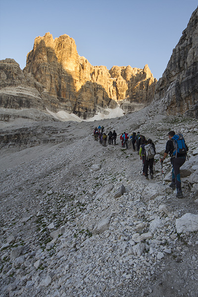 Snowshoe hikes in the Dolomites 